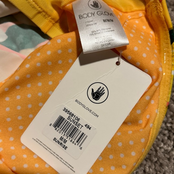 Body Glove womens Sunrise Tube Bikini Top Swimsuit Bikini Top Med Lemons Bandeau - Picture 3 of 3